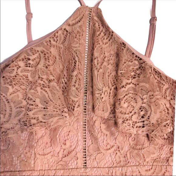 NWT TOBI Clara Rose Lace Bodycon Dress Size Small - Picture 11 of 13